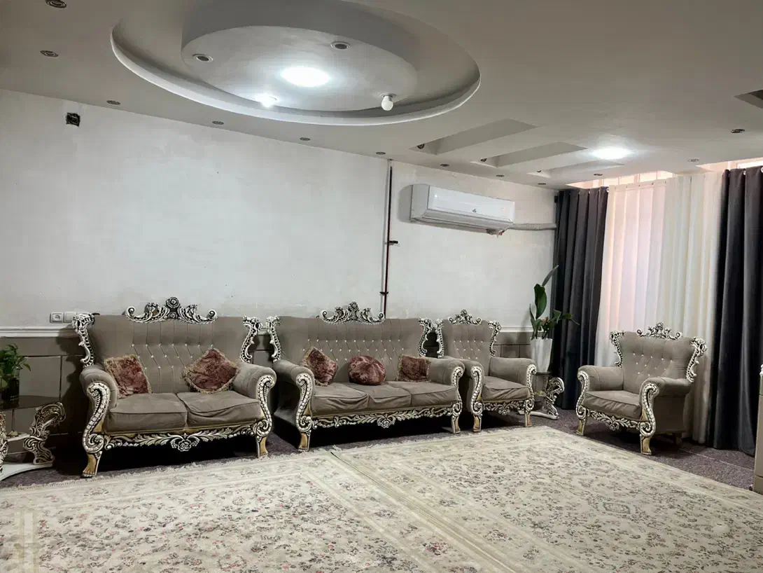 مبل ۷نفره|مبلمان خانگی و میز عسلی|دوگنبدان, |دیوار