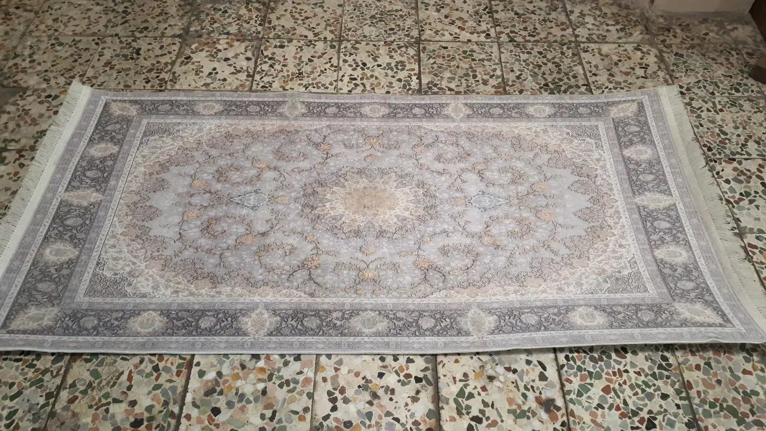 ورزشی  زیر انداز  طرح فرش|کوهنوردی و کمپینگ|رشت, منظریه|دیوار