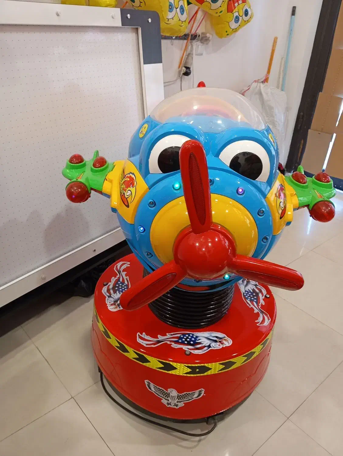 تکان دهنده هواپیما|اسباب‌بازی بچه|تهران, هلال احمر|دیوار