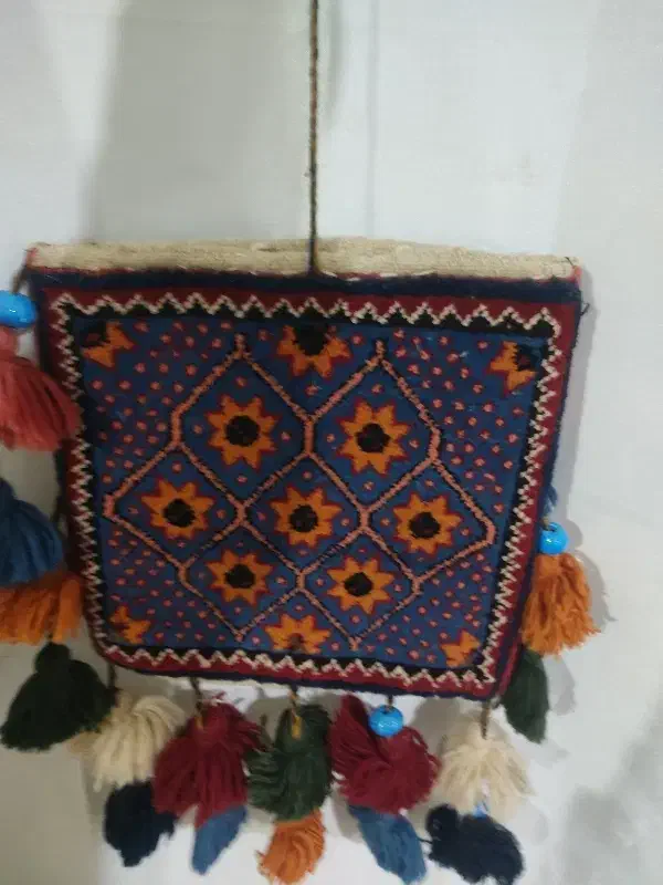 تمچه|گلیم، جاجیم، گبه|فرخ‌شهر, |دیوار