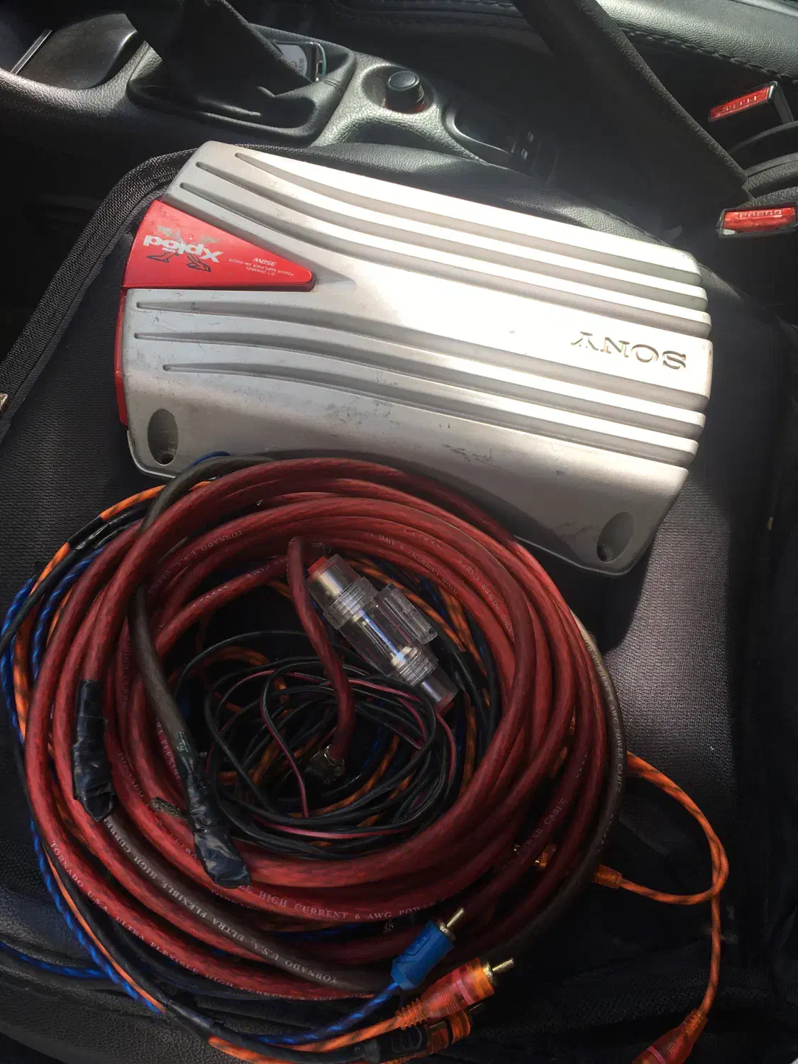 ساعت اکسپونی|ساعت|رشت, پیرسرا|دیوار