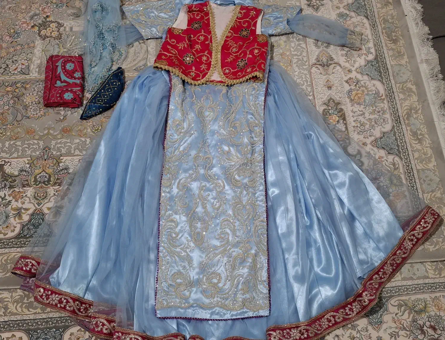 لباس محلی|لباس|ششده و قره بلاغ, |دیوار