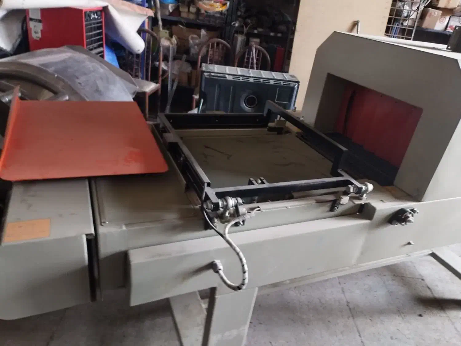 دستگاه شیرینگ وبسته بندی|ماشین‌آلات صنعتی|اصفهان, جلوان|دیوار