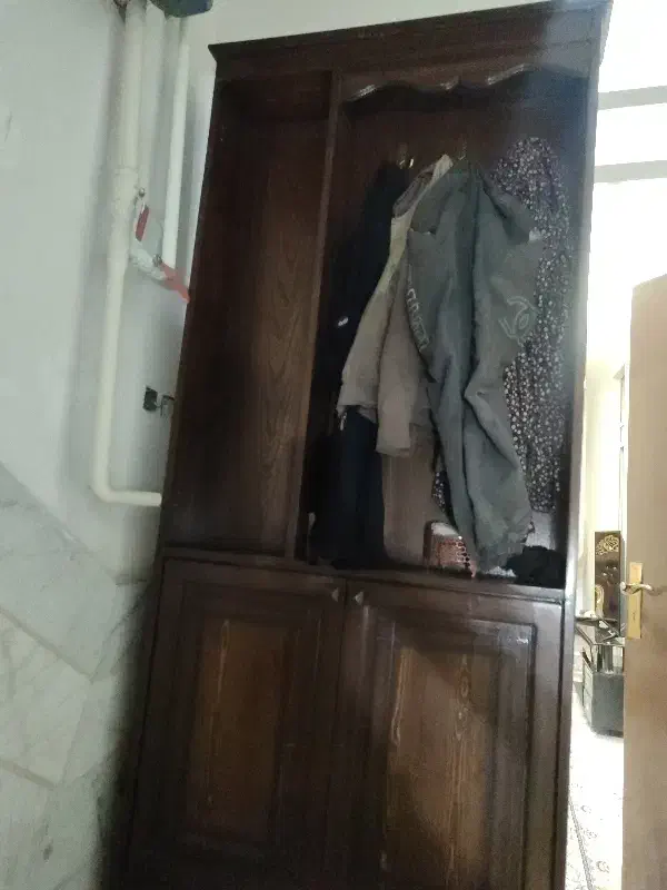 کمد تمام چوب از چوب روس قیمت خیلی مفت...|جاکفشی، کمد، دراور|یزد, |دیوار