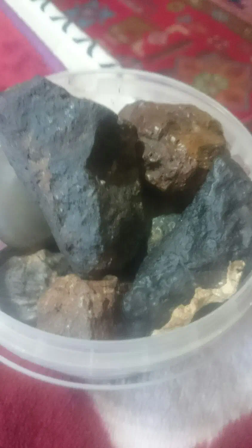 سنگهای قیمتی وشهاب سنگ از هر نوع|جواهرات|زرندیه, |دیوار