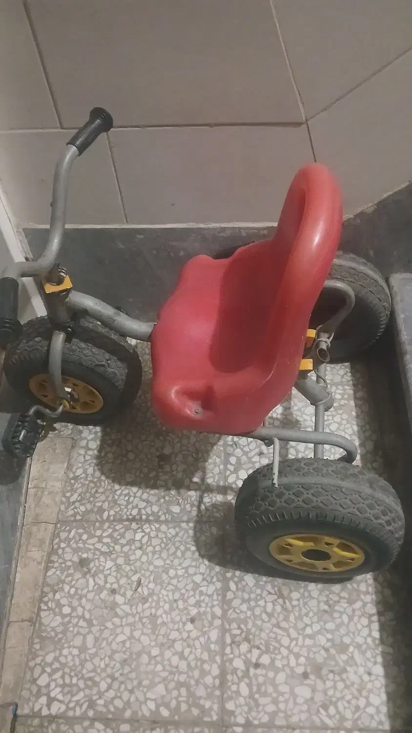 سه چرخه و تاب|اسباب و اثاث بچه|قم, شهرک امام حسین|دیوار