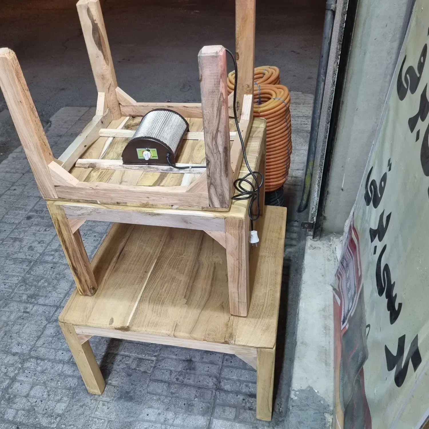 کرسی چوبی و برقی|بخاری، هیتر، شومینه|بیرجند, |دیوار