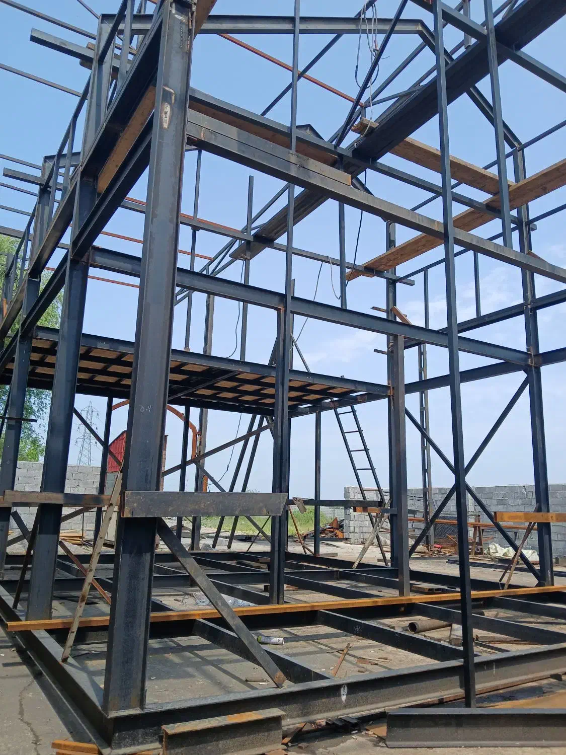 جوشکاری سازه فلز|خدمات پیشه و مهارت|ارومیه, |دیوار