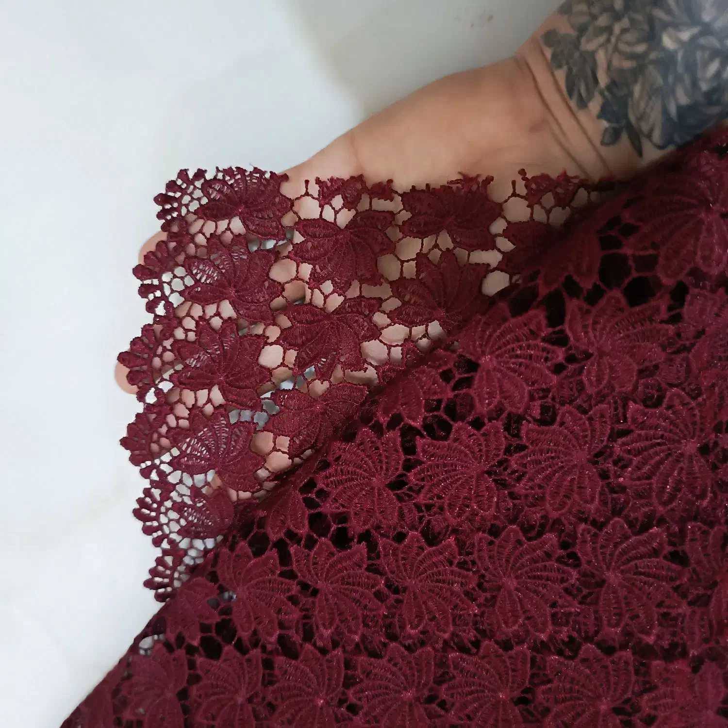 پارچه مجلسی|لباس|مشهد, شهید قربانی|دیوار