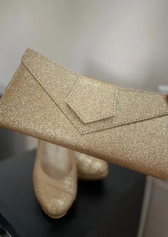 کیف و کفش مجلسی درحد|کیف، کفش، کمربند|ساوه, |دیوار