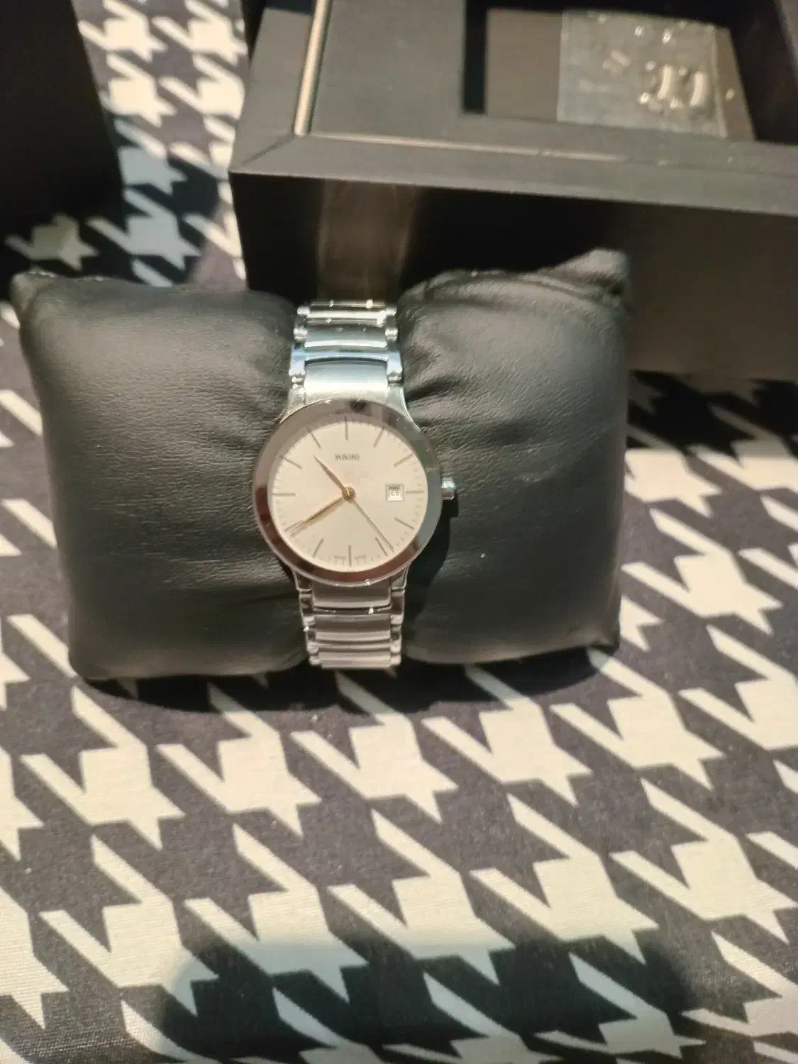 ساعت|ساعت|مشهد, هنرستان|دیوار