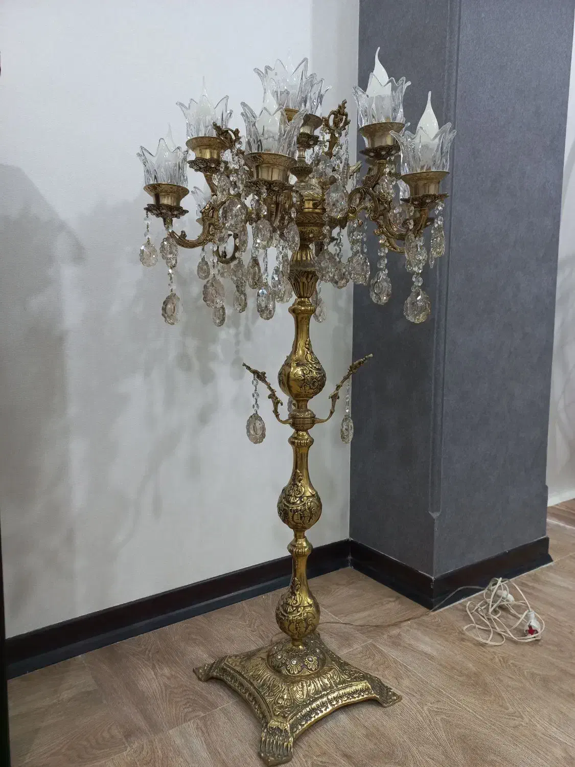 کنارسالنی برنز (یالوسترزمینی)|لوستر و چراغ آویز|نسیمشهر, |دیوار