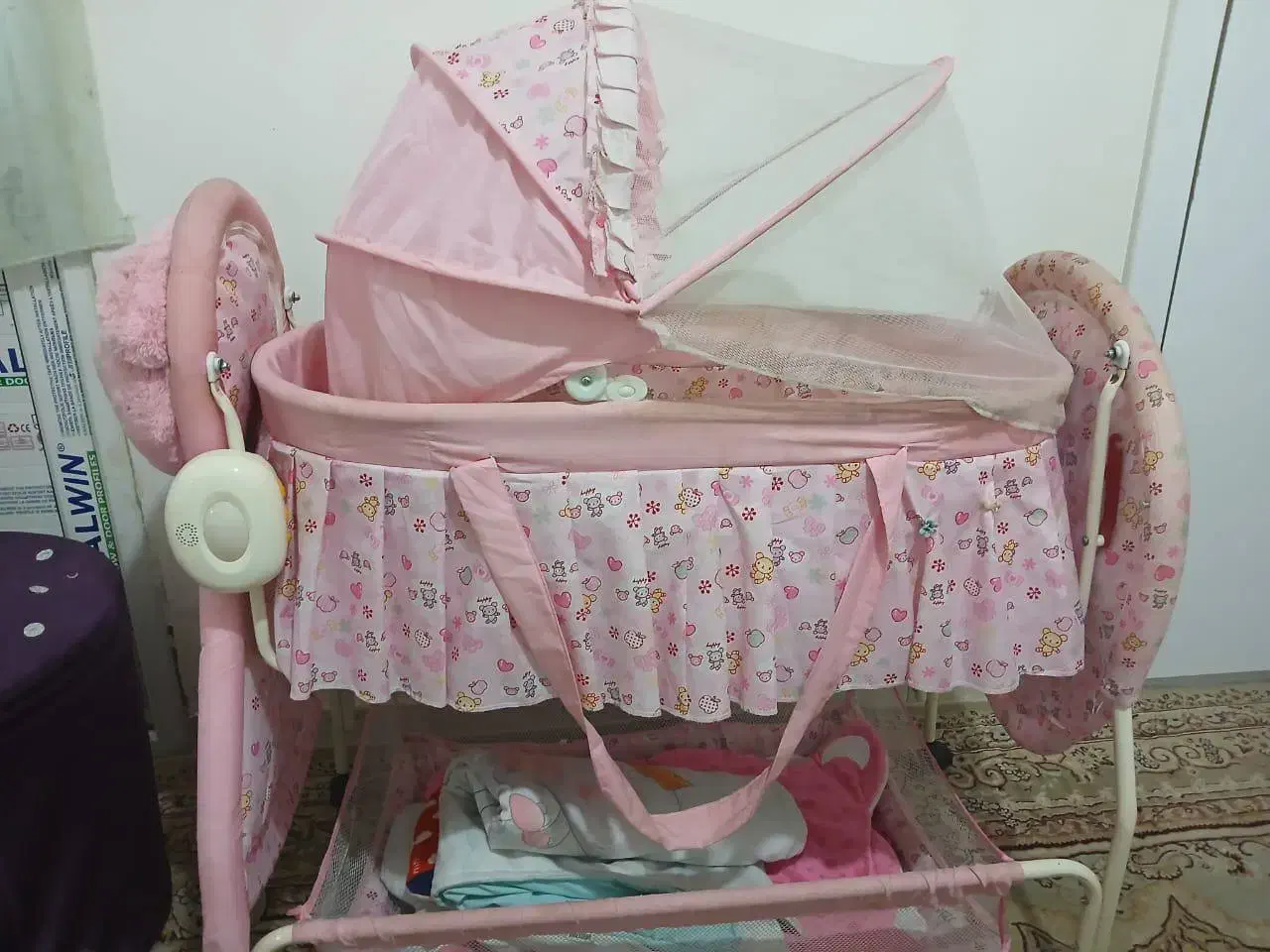 گهواره کودک|تخت و سرویس خواب|جم, |دیوار