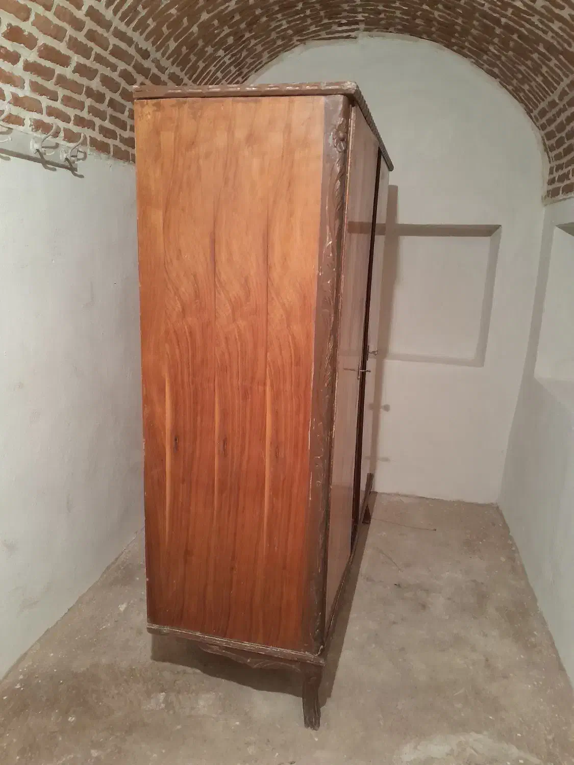 کمد قدیمی|بوفه، ویترین، کنسول|تبریز, |دیوار