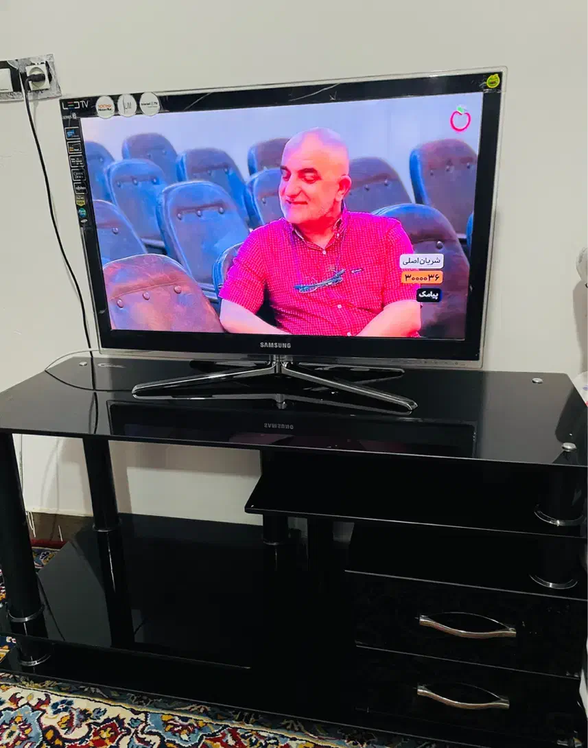 تلویزیون و میز|تلویزیون و پروژکتور|قوچان, |دیوار