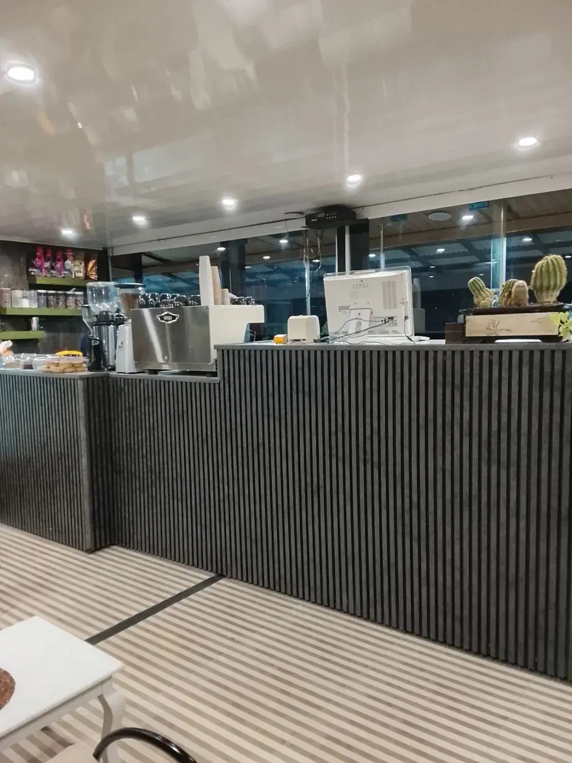 استخدام باریستا|استخدام خدمات فروشگاه و رستوران|نشتارود, |دیوار