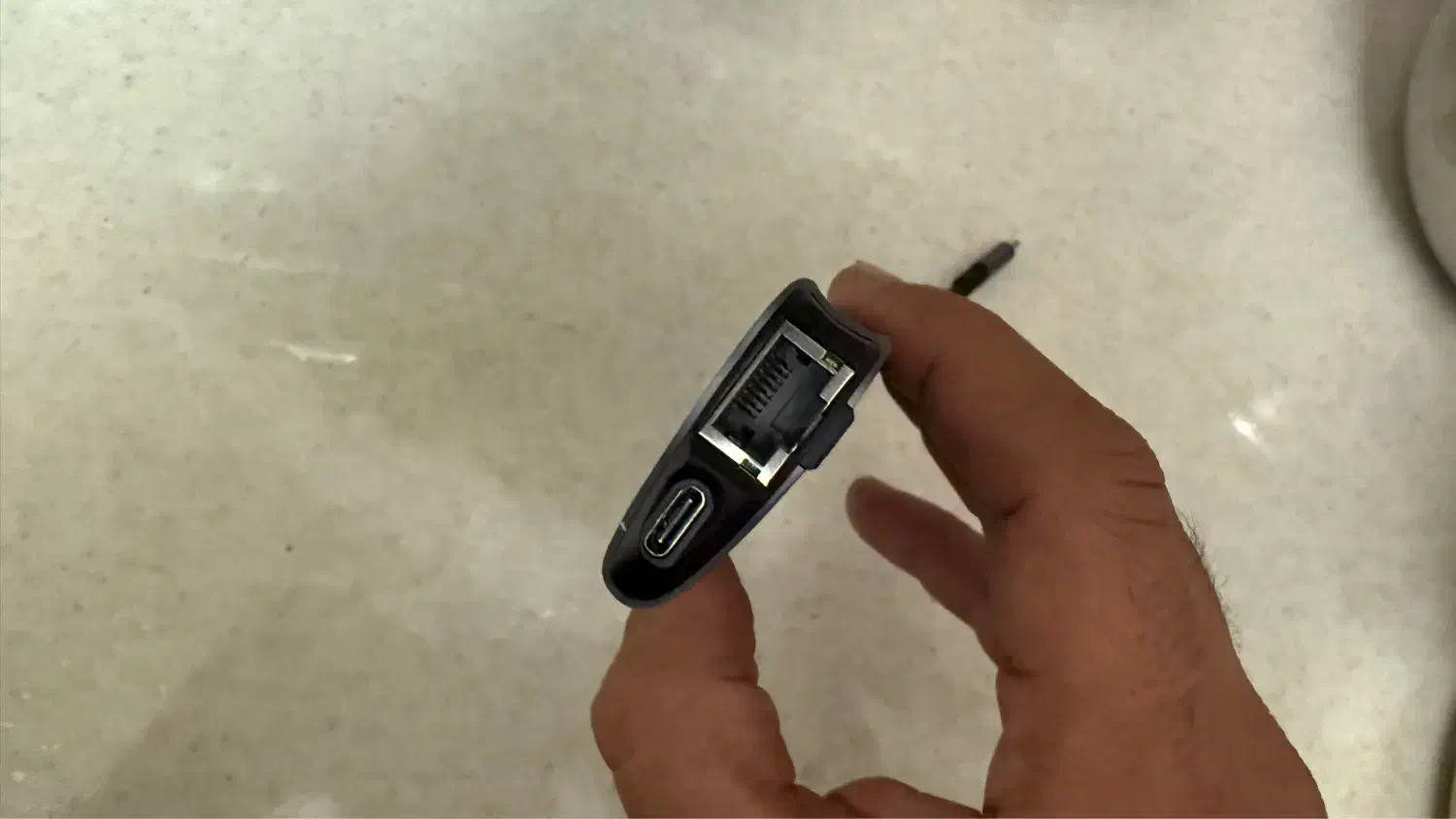 هاب یا مبدل|قطعات و لوازم جانبی رایانه|پرند, فاز ۳|دیوار