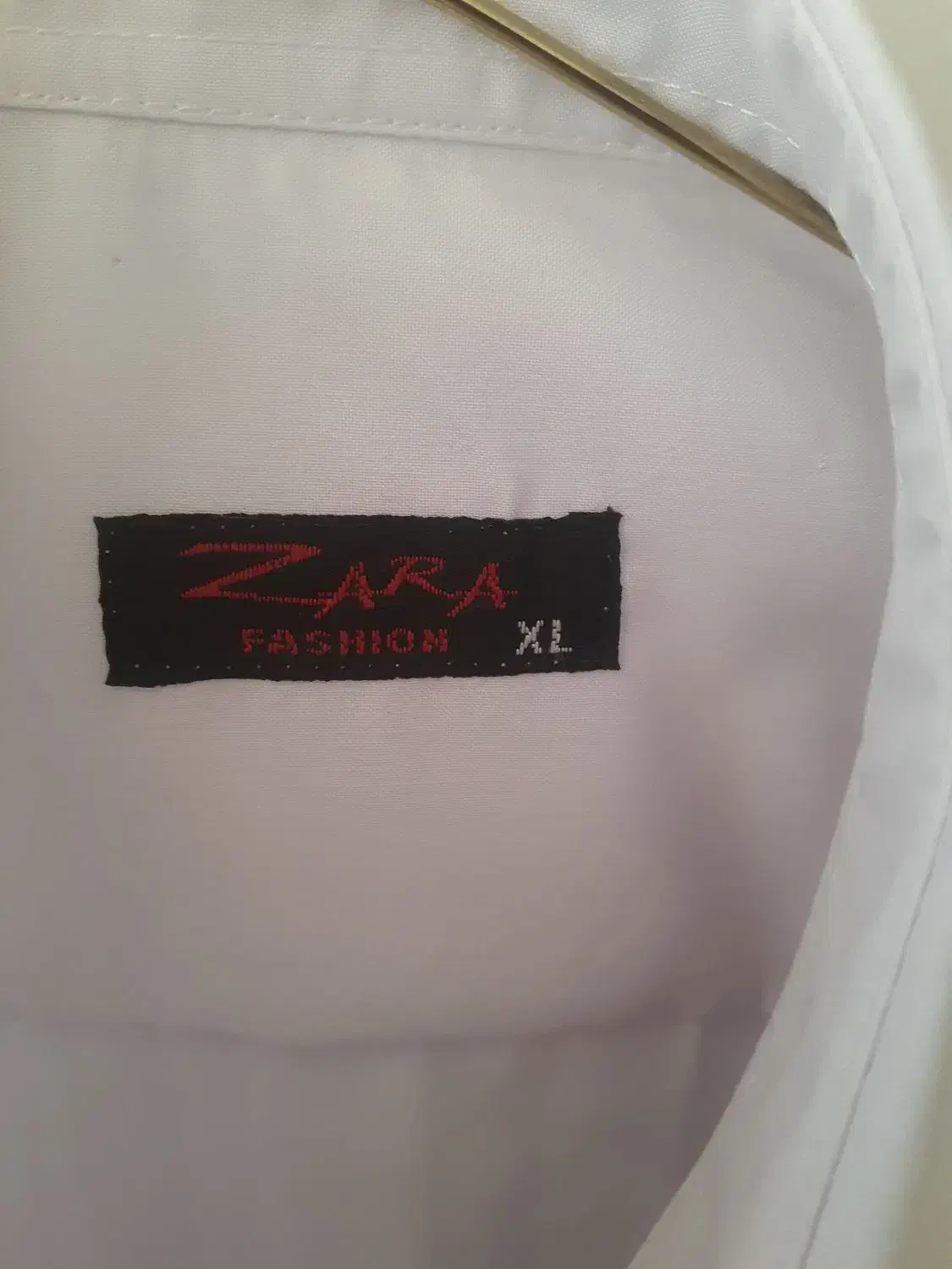 پیراهن نظامی نو|لباس|پردیس, فاز ۱|دیوار