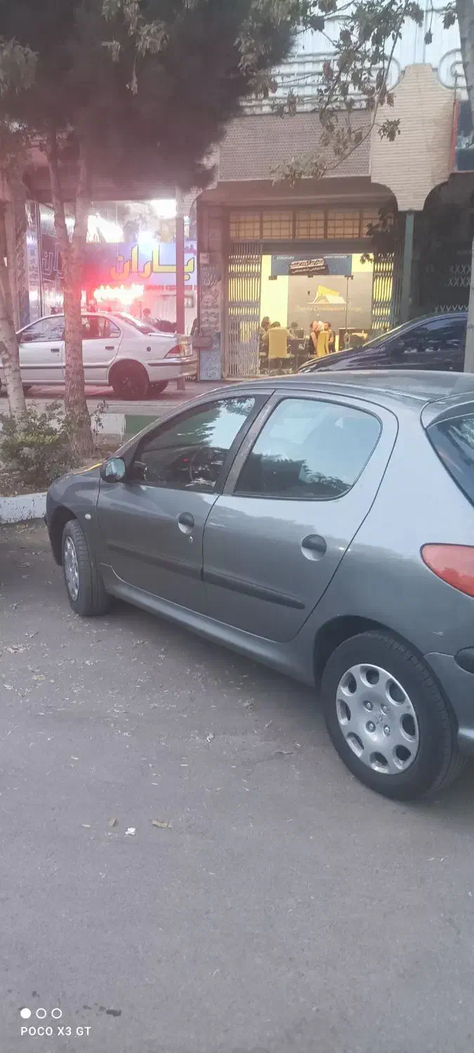 206 اتومات تیپ 6|خودرو سواری و وانت|بروجرد, |دیوار