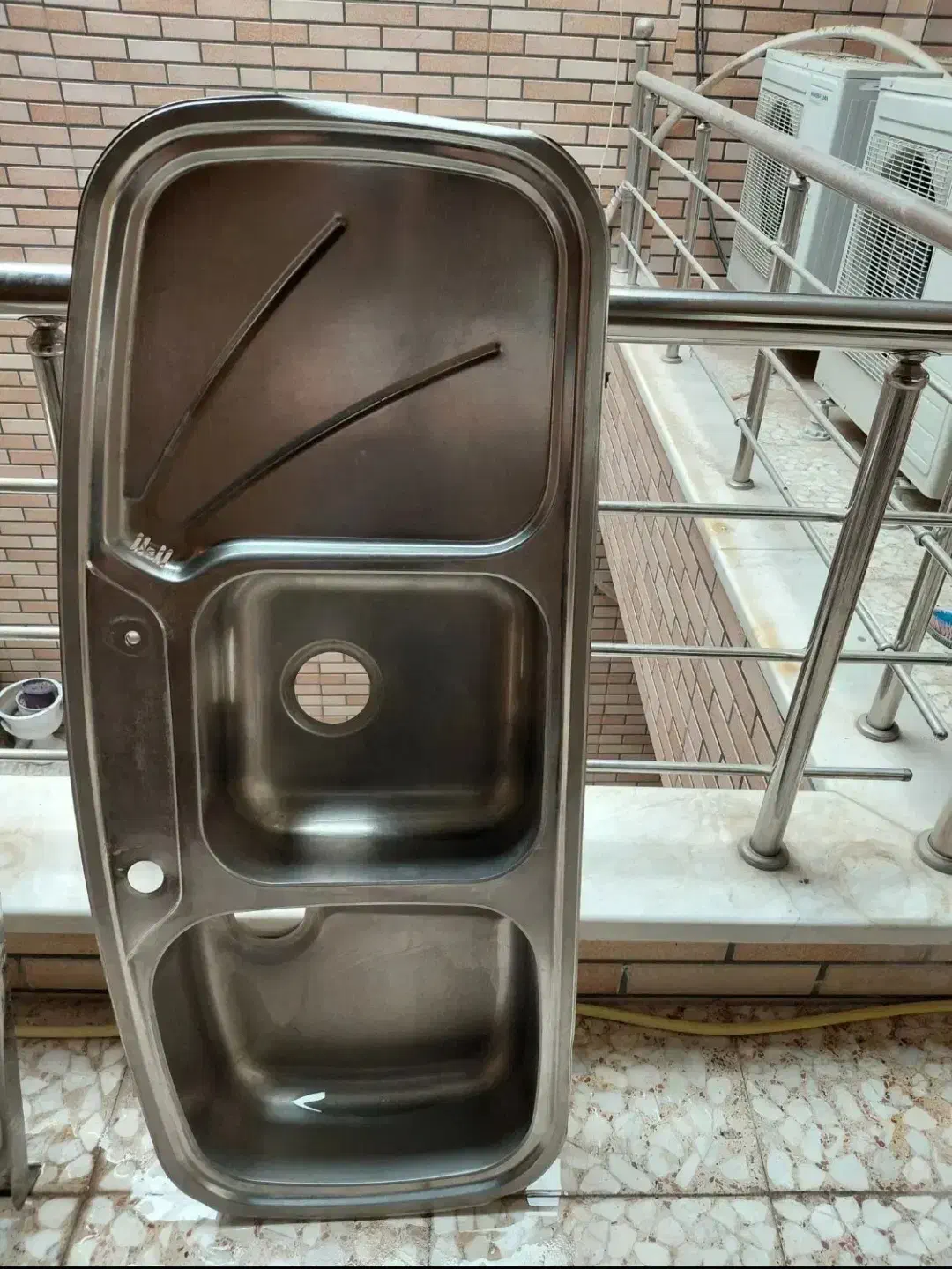 سینک|آب‌چکان و نظم‌دهنده ظروف|قم, شهرک فاطمیه|دیوار