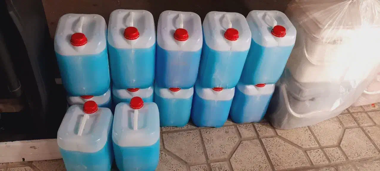 مایع لباسشویی|مواد شوینده و دستمال کاغذی|میانه, |دیوار