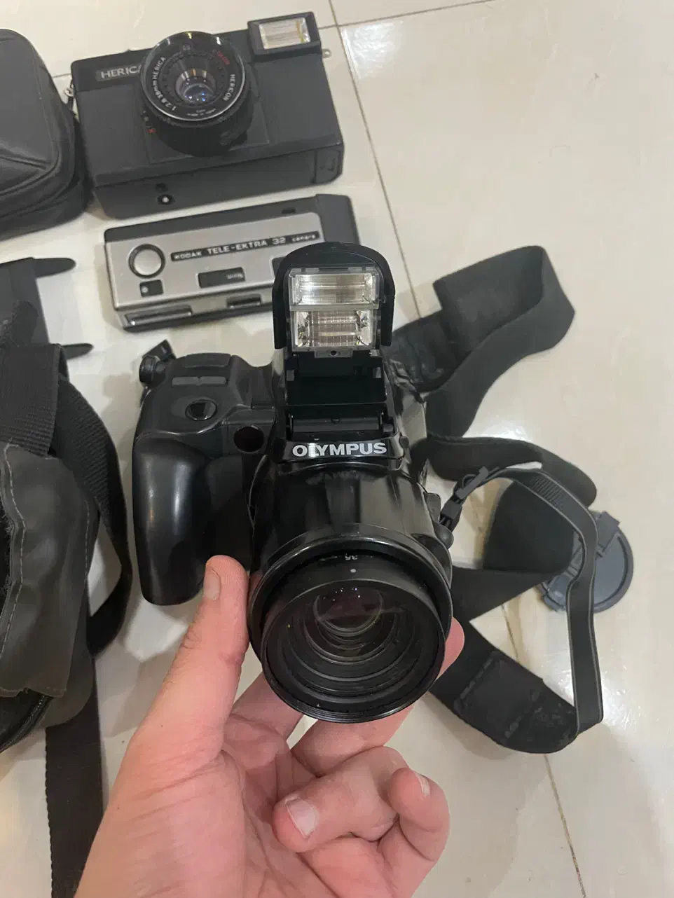 دوربین عکاسی قدیمی سالم|دوربین عکاسی و فیلم‌برداری|اهواز, کمپلو شمالی|دیوار