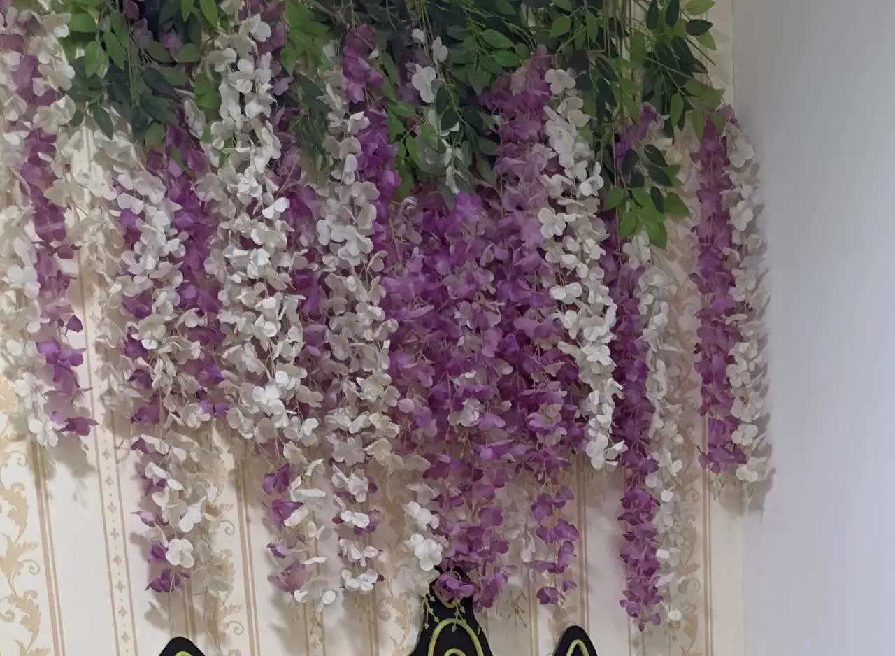 گل ریسه ای|گل مصنوعی|قدس, شهر‌قدس|دیوار