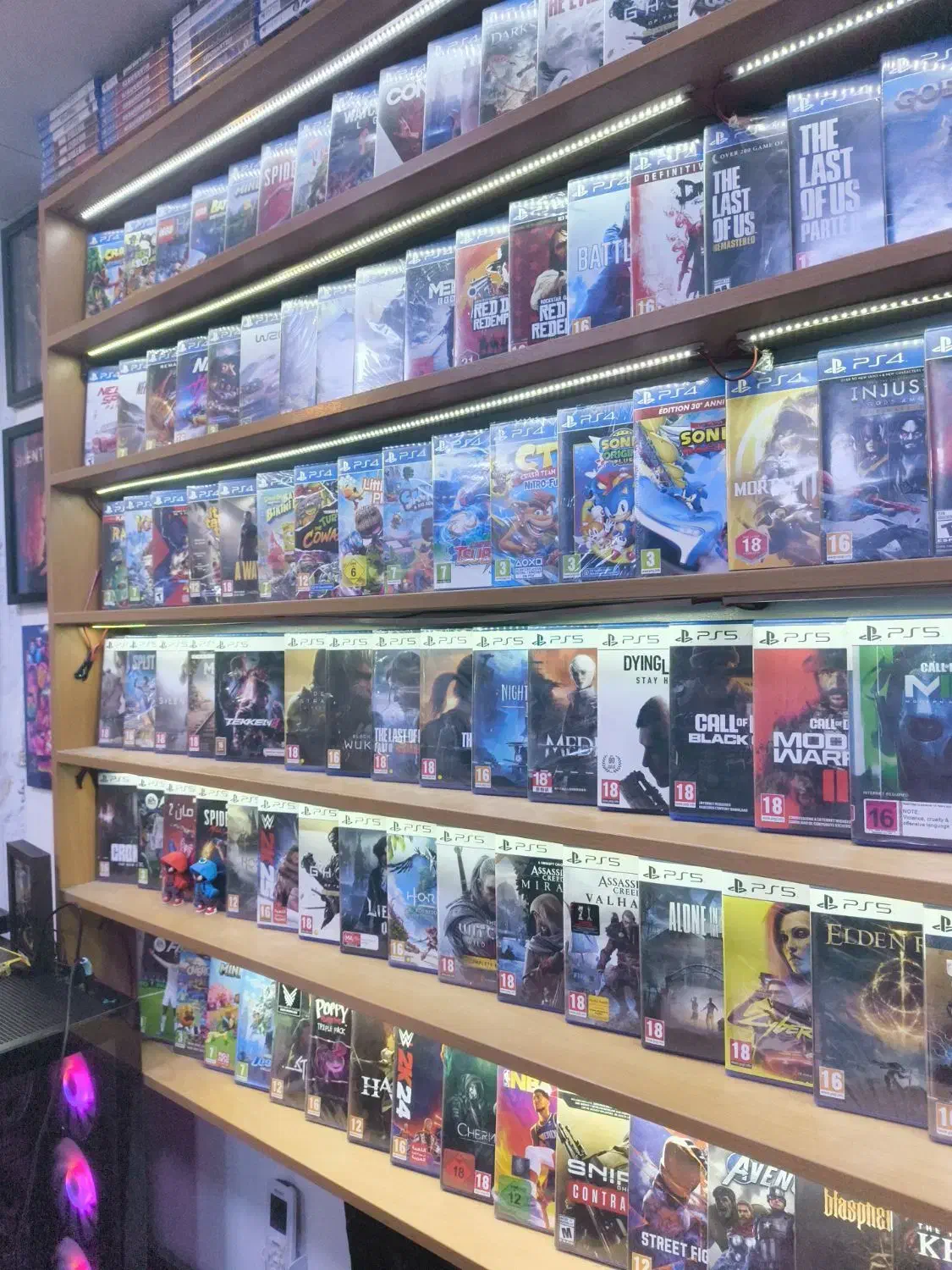 فروش و تعویض بازی های Ps4 و Ps5|کنسول، بازی ویدئویی و آنلاین|شیراز, وصال|دیوار