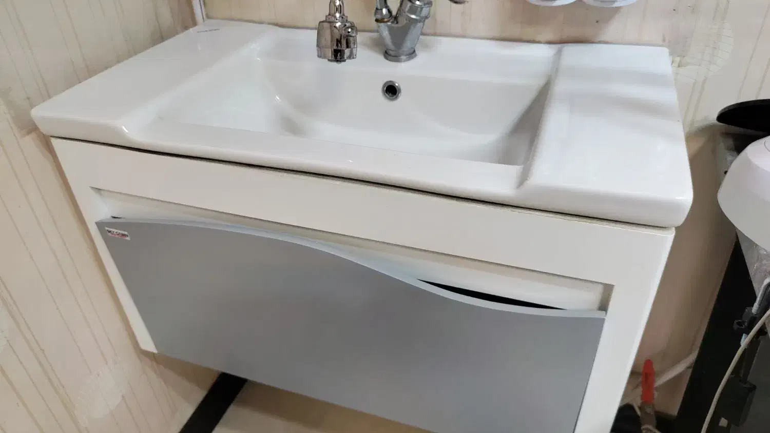 روشویی همراه کابینت|لوازم سرویس بهداشتی|اراک, |دیوار