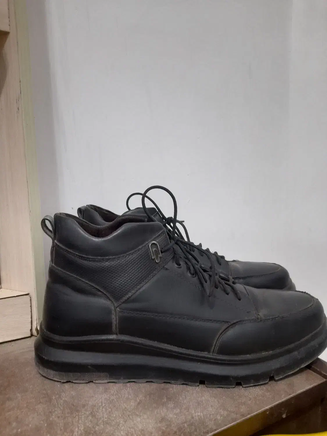 نیم بوت در حد نو س ۴۰|کیف، کفش، کمربند|نیشابور, بلوار گلها|دیوار