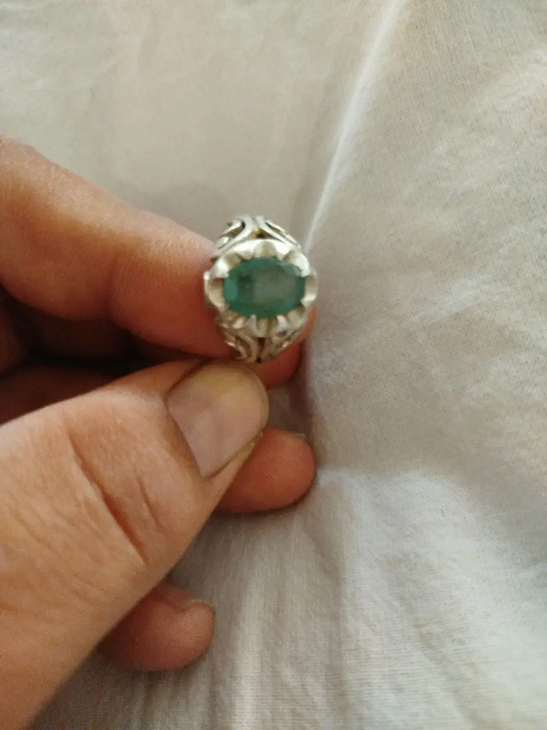 زمرد زامبیا|جواهرات|تبریز, |دیوار