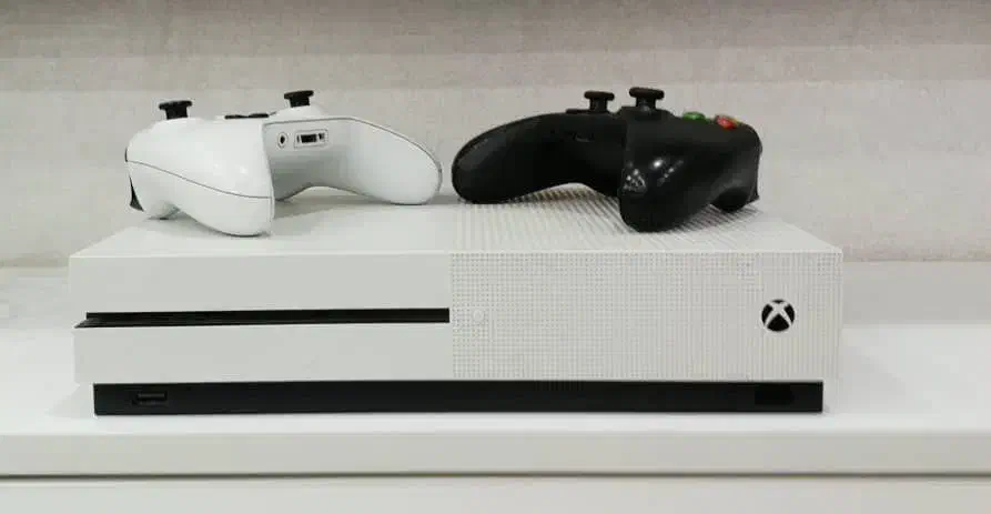 ایکس باکس ۱s|کنسول، بازی ویدئویی و آنلاین|ساوه, |دیوار