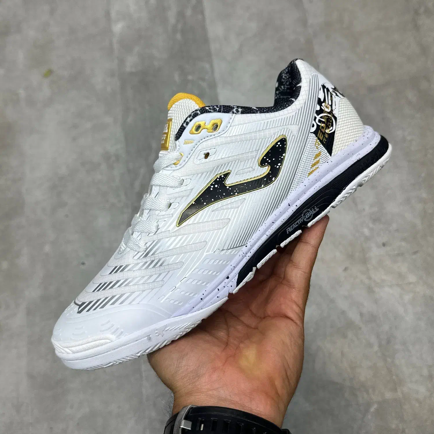 کفش فوتسال جوما مدل رگاته ریباند|کیف، کفش، کمربند|اصفهان, درب کوشک|دیوار