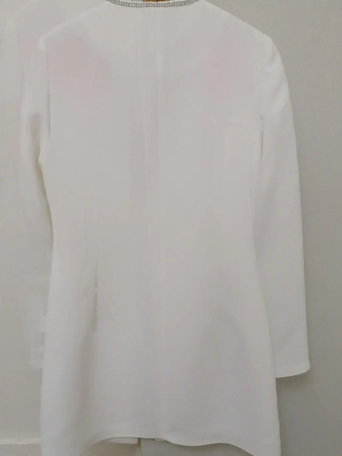 کت مجلسی|لباس|کرج, کارخانه قند|دیوار