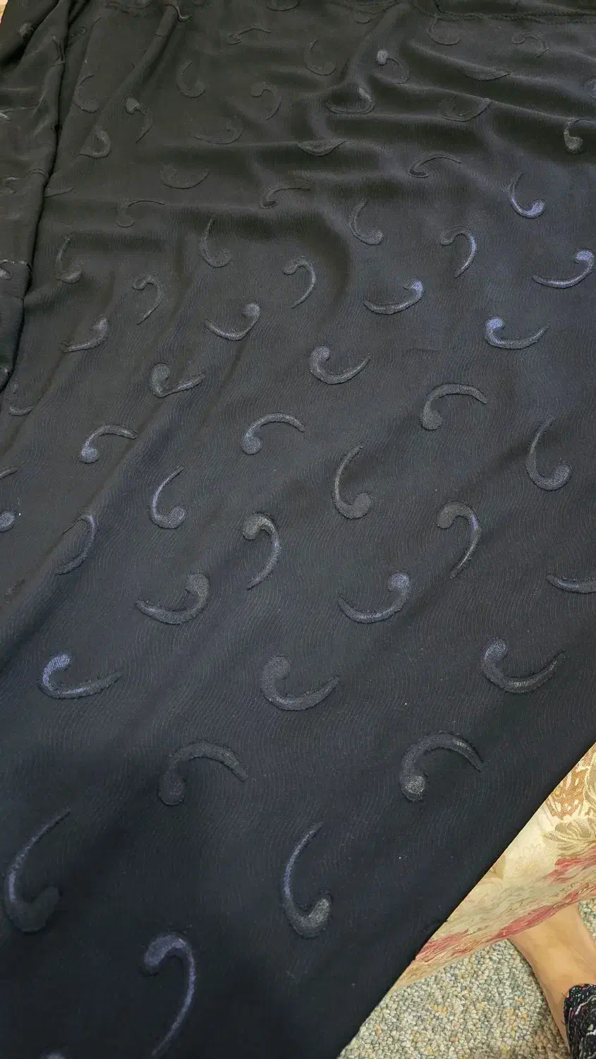 چادر مشکی|لباس|دوگنبدان, |دیوار