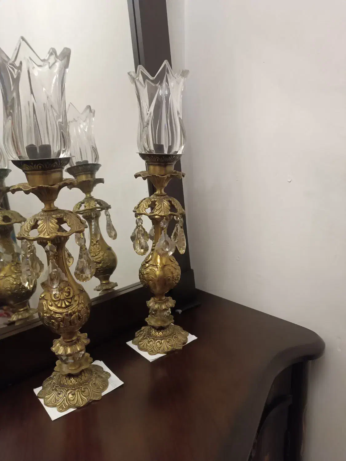 لاله تمام برنز|لوستر و چراغ آویز|بستان آباد, |دیوار