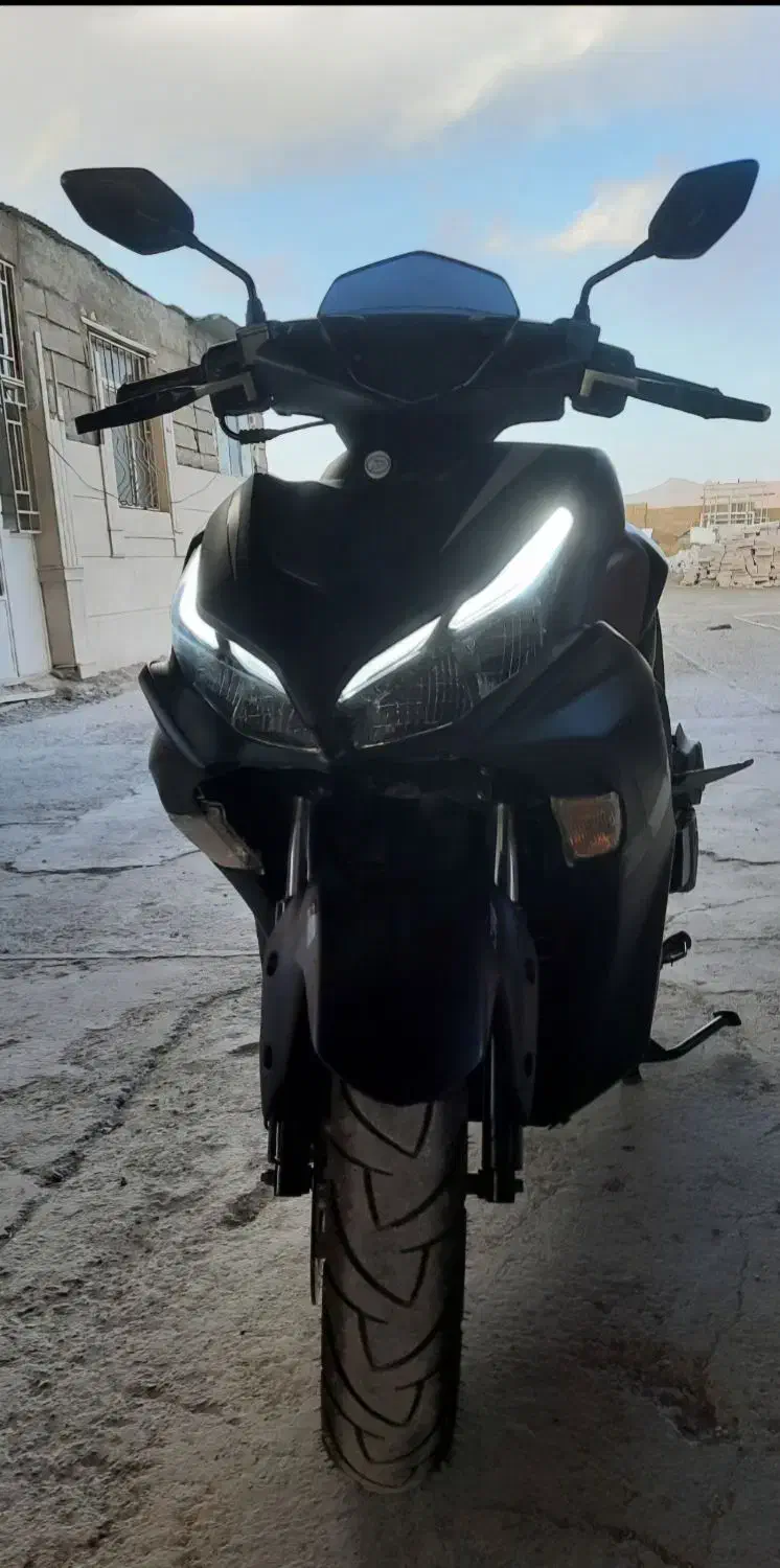 دلتا آیروکس ۱۷۰ سی سی|موتورسیکلت|بافت, |دیوار