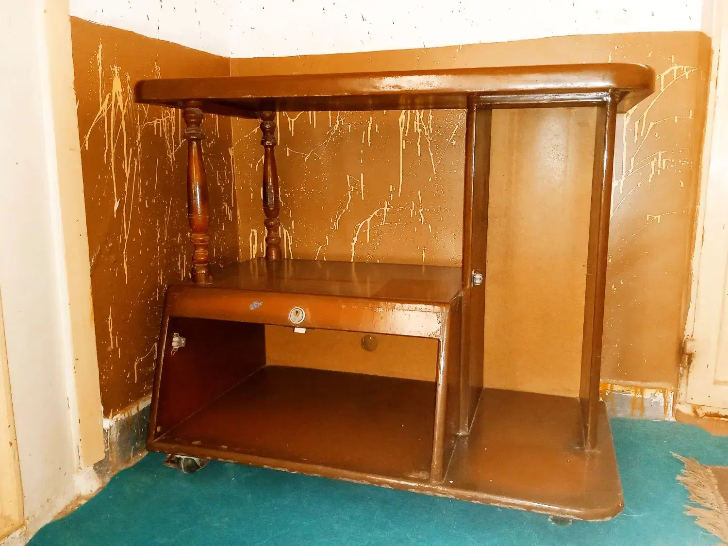 میز تلویزیون|میز تلویزیون|لار, |دیوار