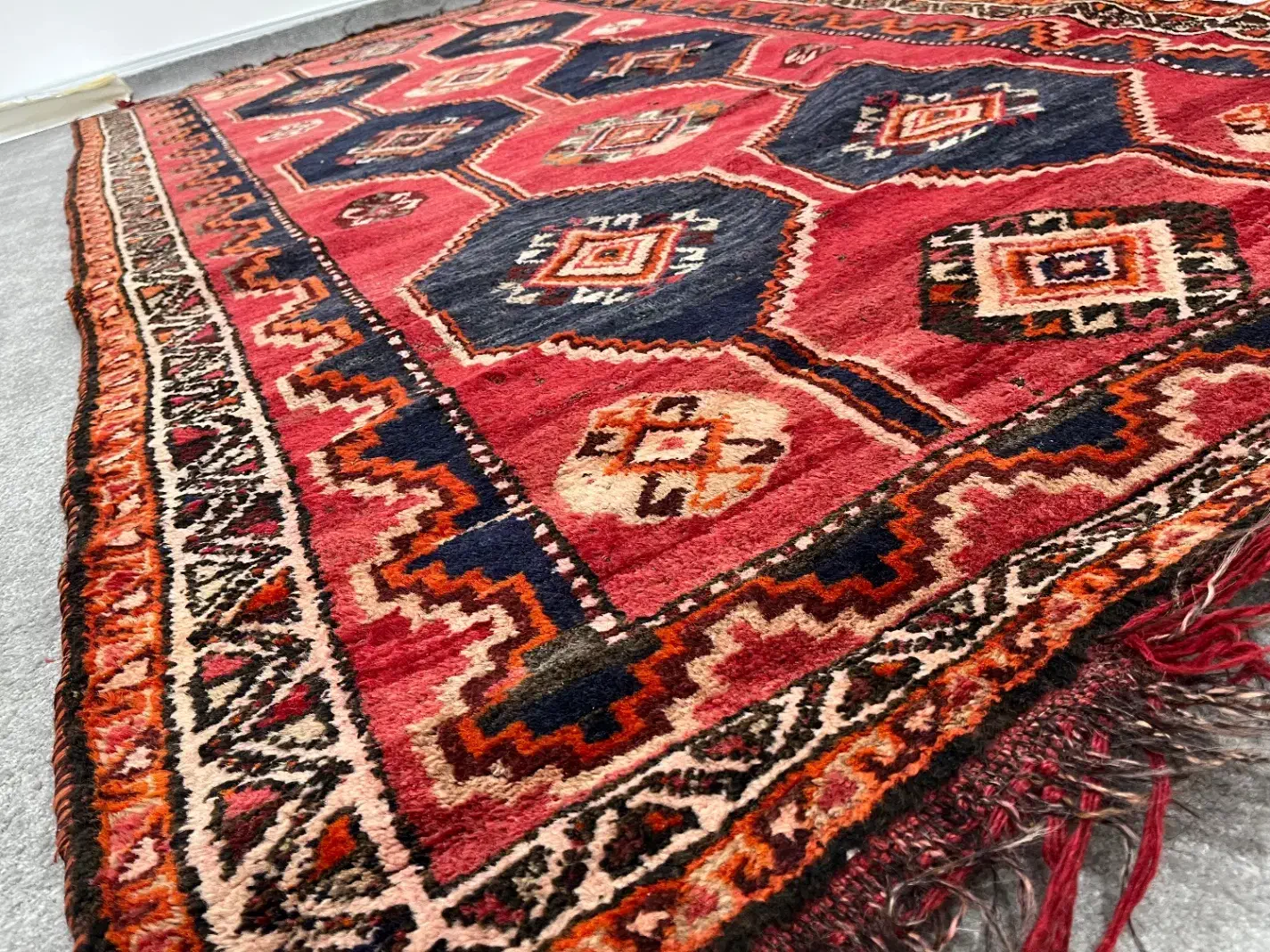 فرش دستباف|فرش|بهبهان, |دیوار