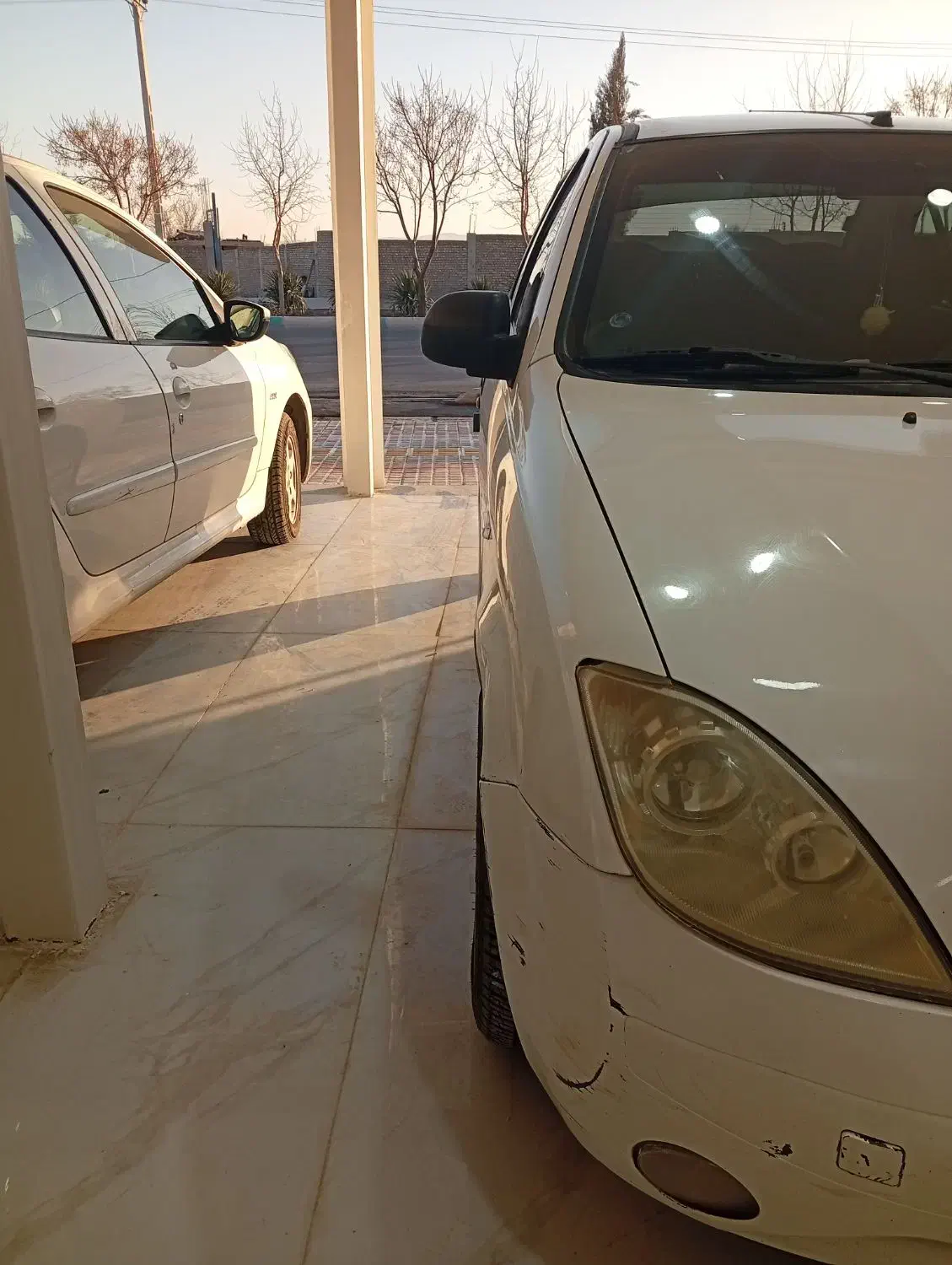 تیپا|خودرو سواری و وانت|اصفهان, باغ فدک|دیوار