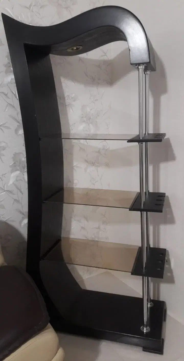 ویترین پارتیشن مانند.|بوفه، ویترین، کنسول|خمین, |دیوار