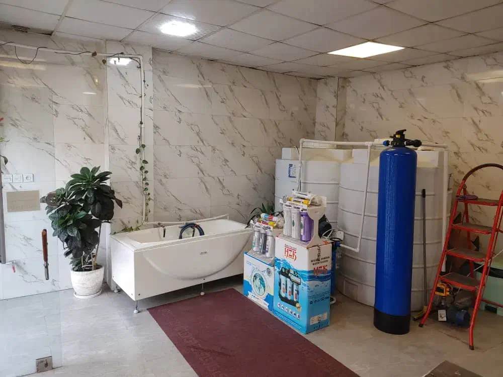 اجاره مغازه به متراژ 54 متر بر خیابان اصلی|اجارهٔ مغازه و غرفه|رشت, کوی حسینی|دیوار