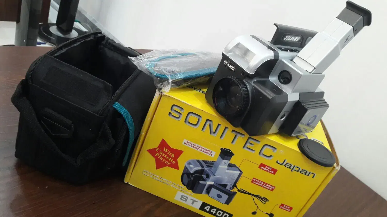 دوربین و واکمن قدیمی نو|دوربین عکاسی و فیلمبرداری|بجنورد, |دیوار