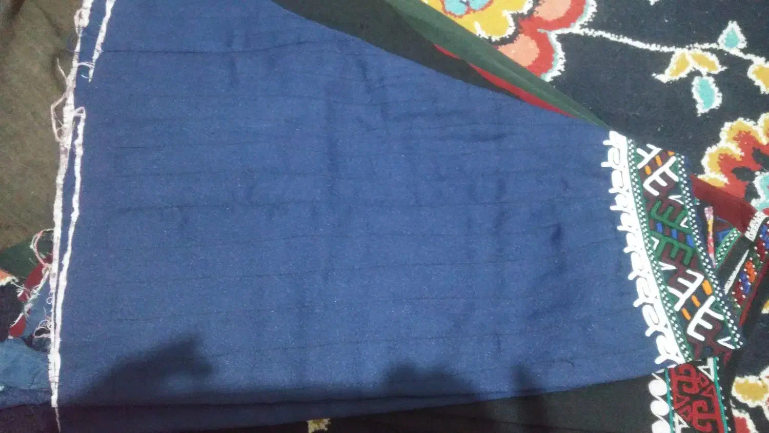 بالاق سنتی ترکمنی دست دوز|لباس|گنبد کاووس, |دیوار