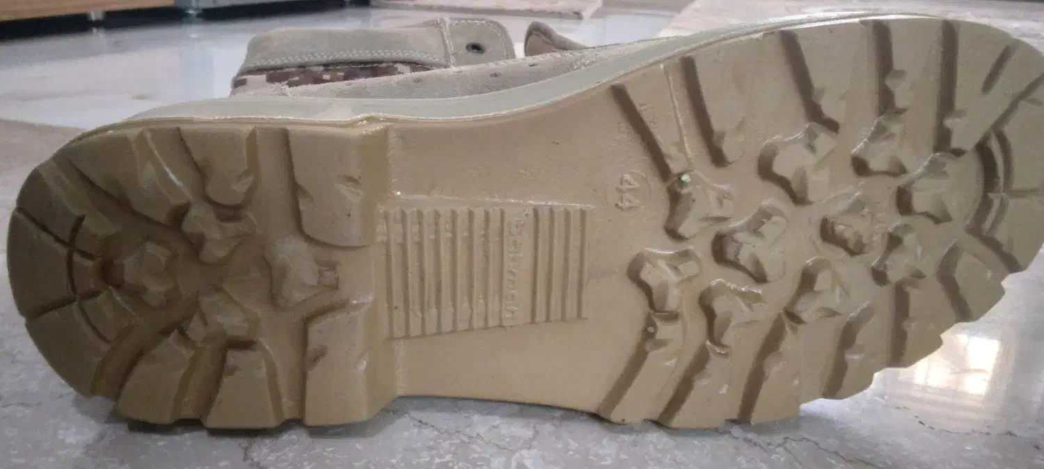 پوتین بلدرچینی|کیف، کفش، کمربند|میاندوآب, |دیوار