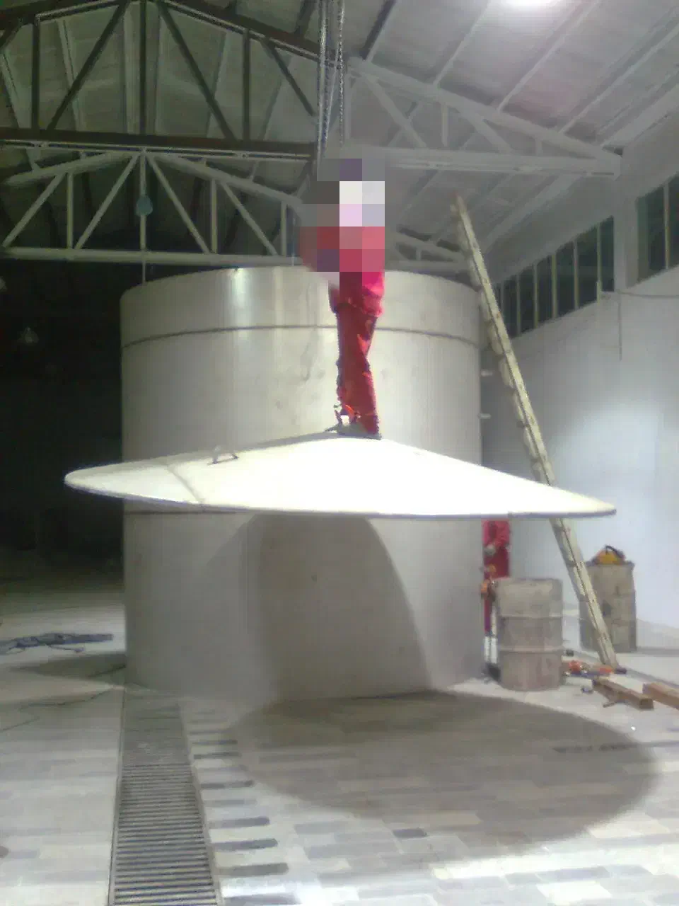 پرس انواع عدسی استیل لبه زنی عدسی نورد ساخت|خدمات پیشه و مهارت|تبریز, |دیوار