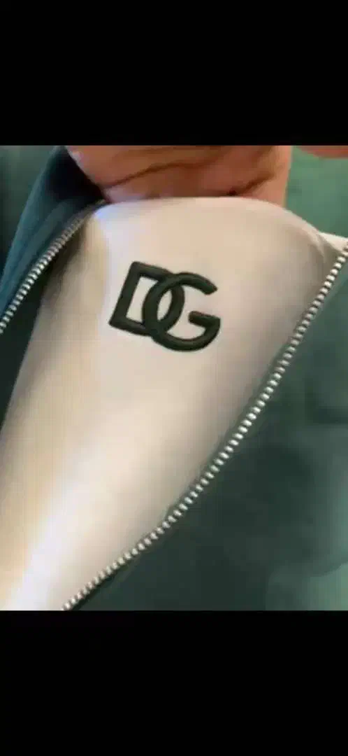 فروشنده و انبار دار پوشاک عمده پاساژ نخل|استخدام بازاریابی و فروش|درگهان, |دیوار