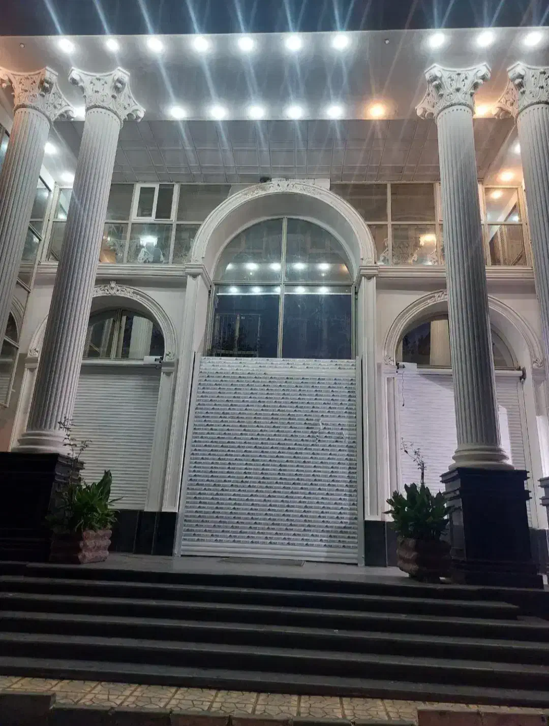 خدمات انواع درب های برقی و اتوماتیک،دوربین ودزدگیر|مصالح و تجهیزات ساختمان|هشتگرد, شهرک سهیلیه|دیوار