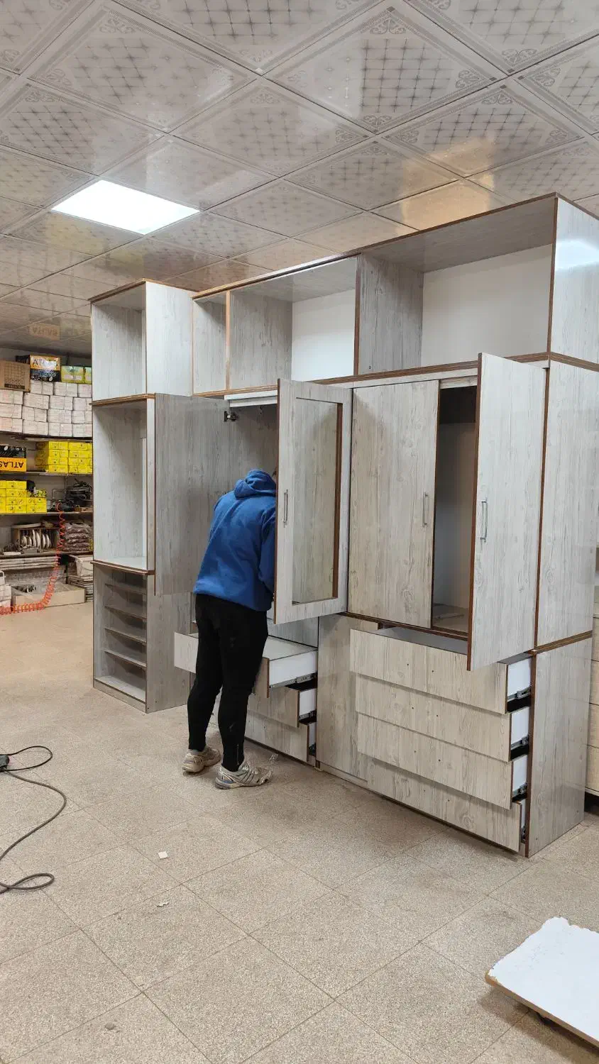 به یک همکار درنجاری نیاز مندیم|استخدام معماری، عمران و ساختمانی|زنجان, |دیوار