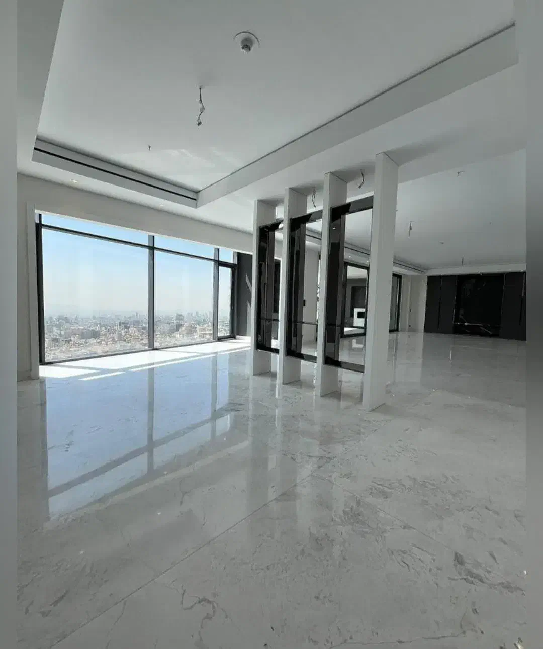 اجاره ۳۲۰ متر فرمانیه/عمارتی مجلل/هتلینگ ۵ ستاره